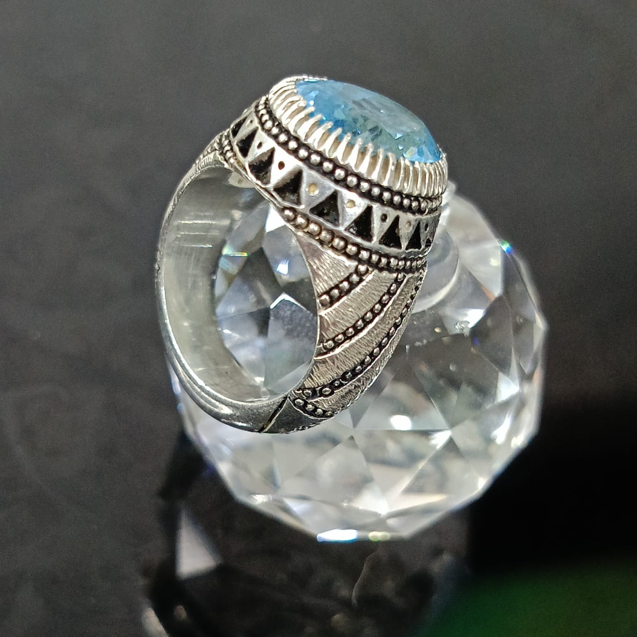 خاتم فضة تحفة بحجر توباز سماوي