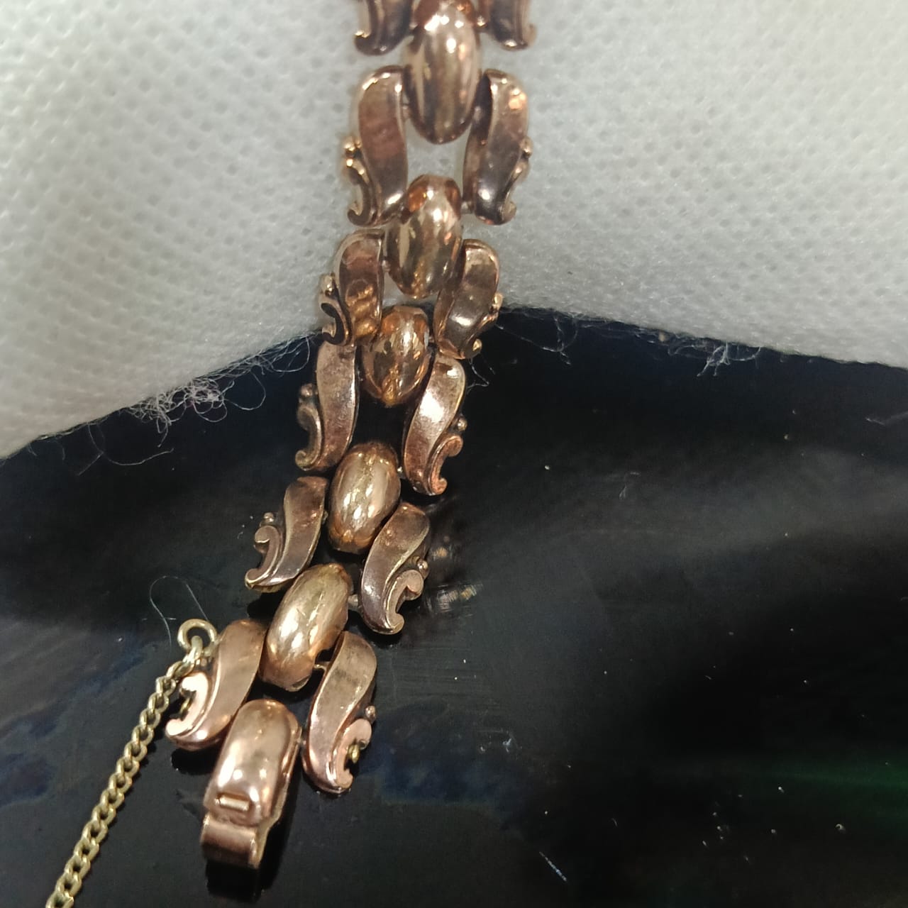 سوار بلاكي فرنسي أحمر تحفة عتيق حر