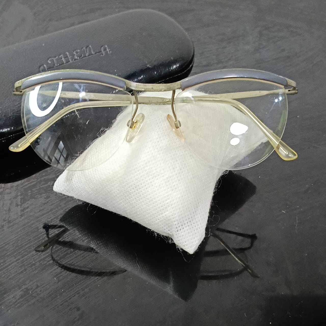 Cadre du lunette vintage