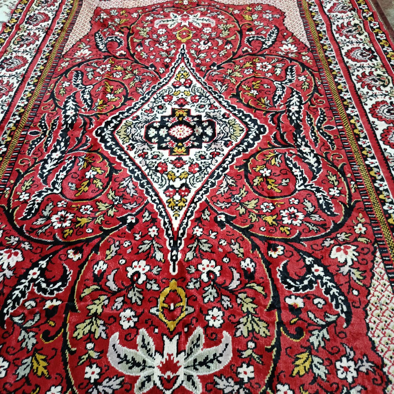 Ancien tapis rouge vintage original