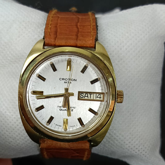 Montre croton 1878 suisse électro Quartz plaqué or