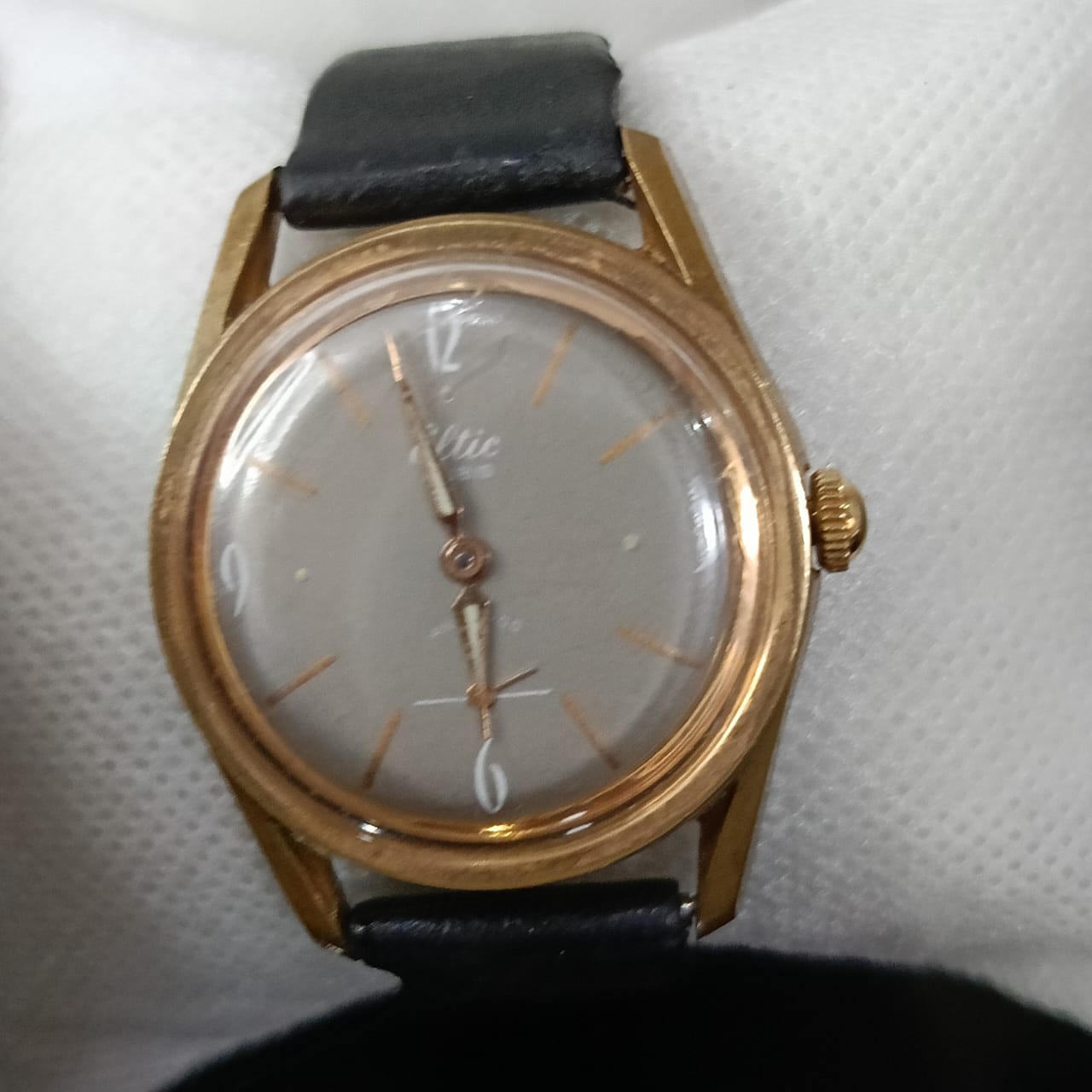 Montre eltic mécanique vintage original