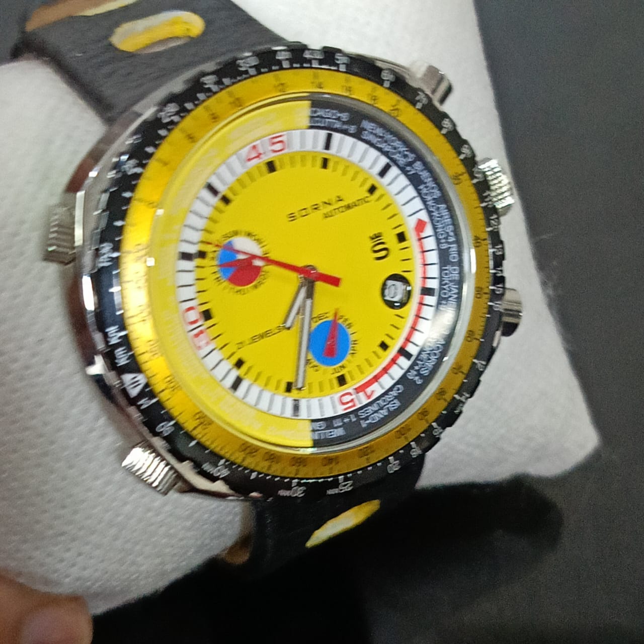 Montre sorna automatique original neuf