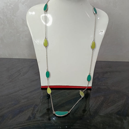 سلسلة فضة مرصعة بحجر عقيق