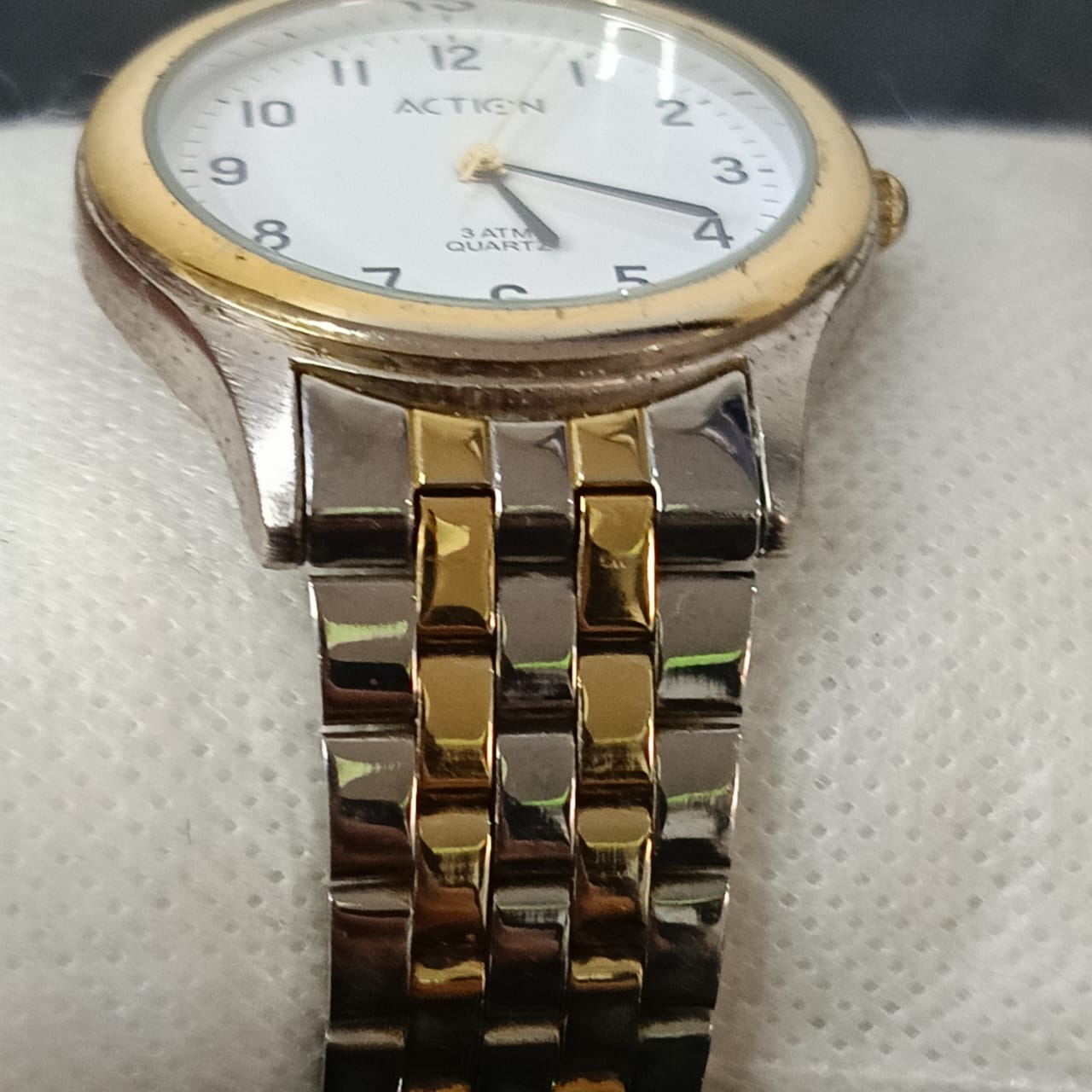 Montre action classique original