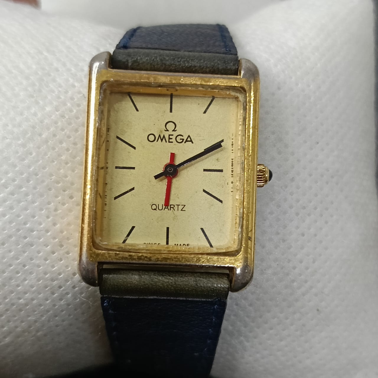Montre Omega Quartz vintage