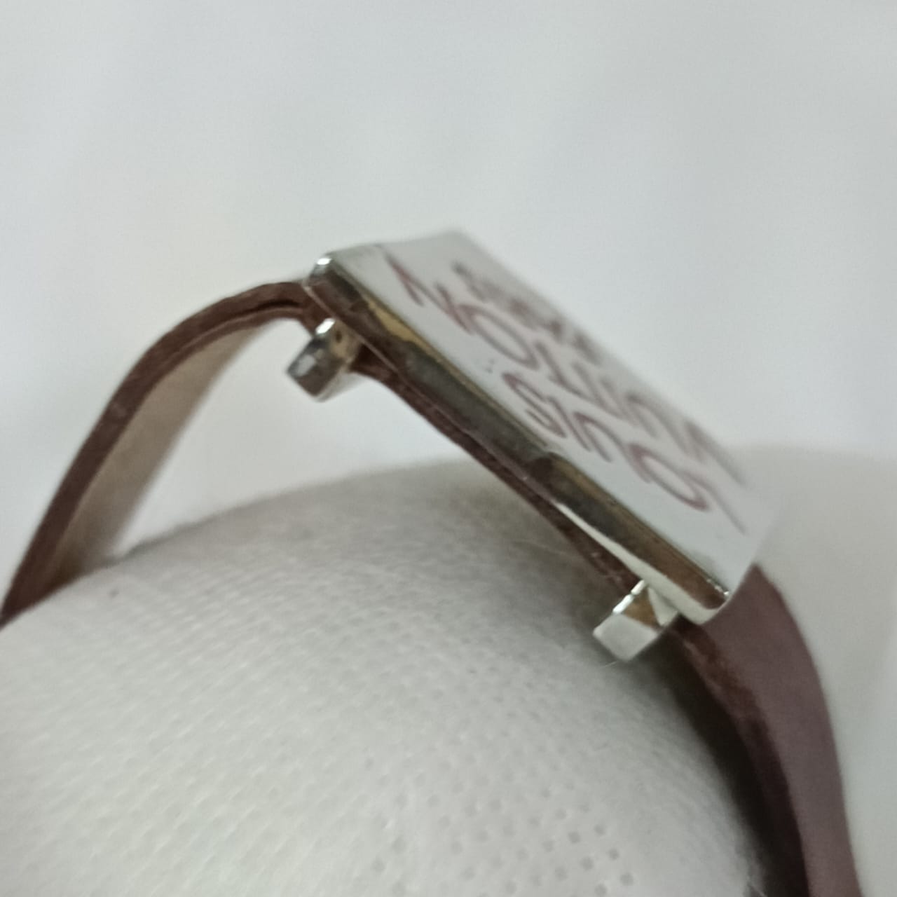 Bracelet en cuir Loui Vuitton