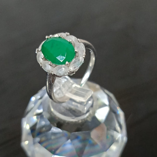 خاتم فضة نسائي مرصع بالأحجار كريمة تحفة