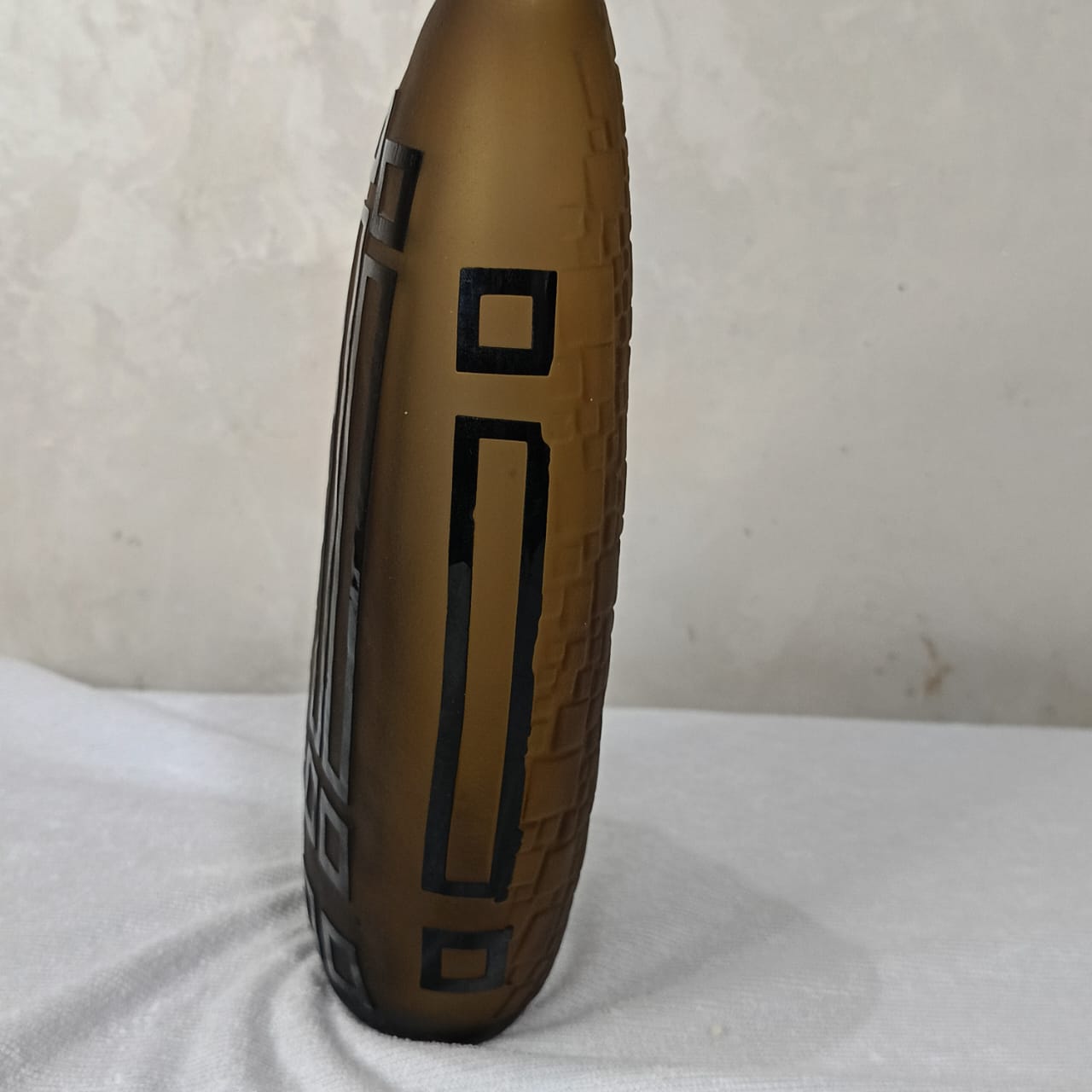 فاز تحفة فنية نادرة