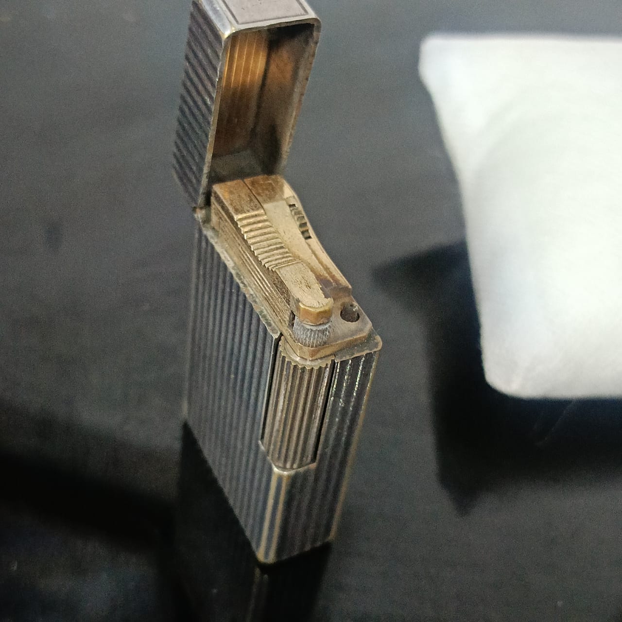 Briquet Dupont argenté antique