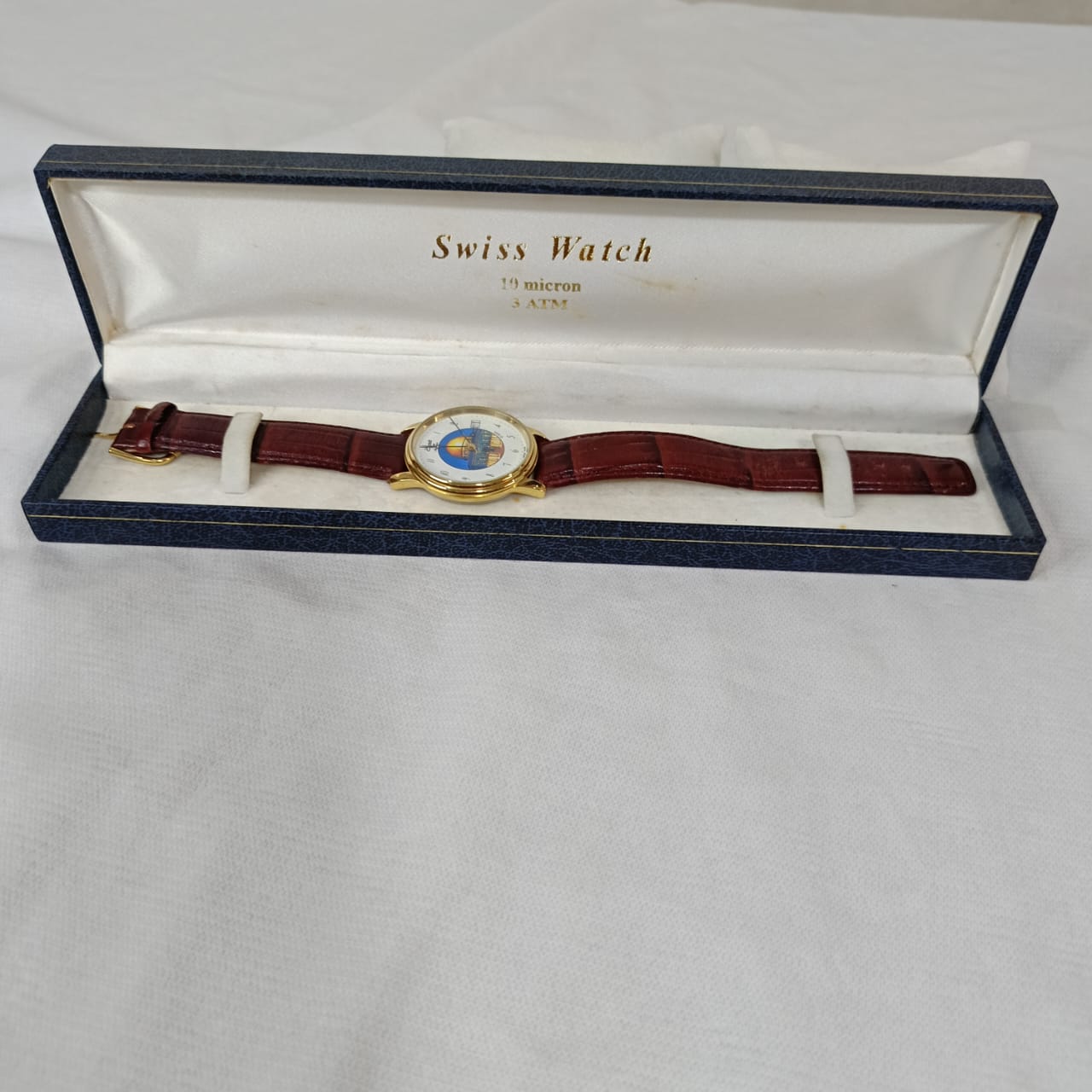 Montre muslima مسلمة automatique suisse original en plaqué or 10m