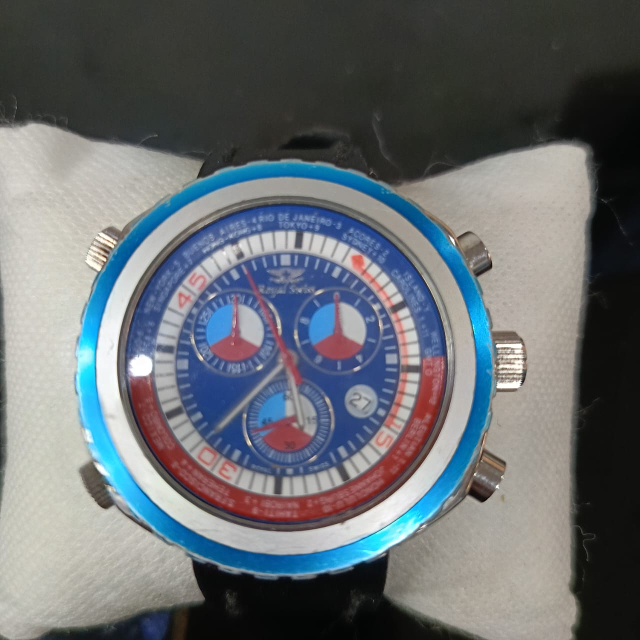 Montre royal suiss chrinographe Quartz original