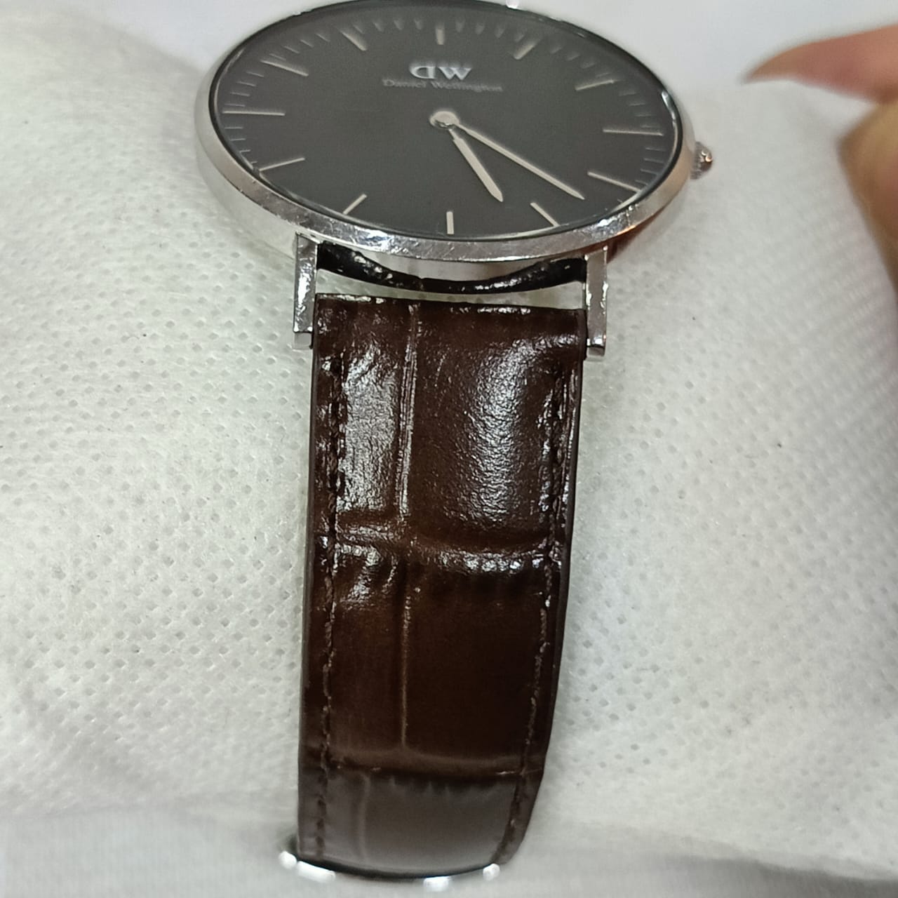 Montre DW daniel Wellington extra plat original unisexe