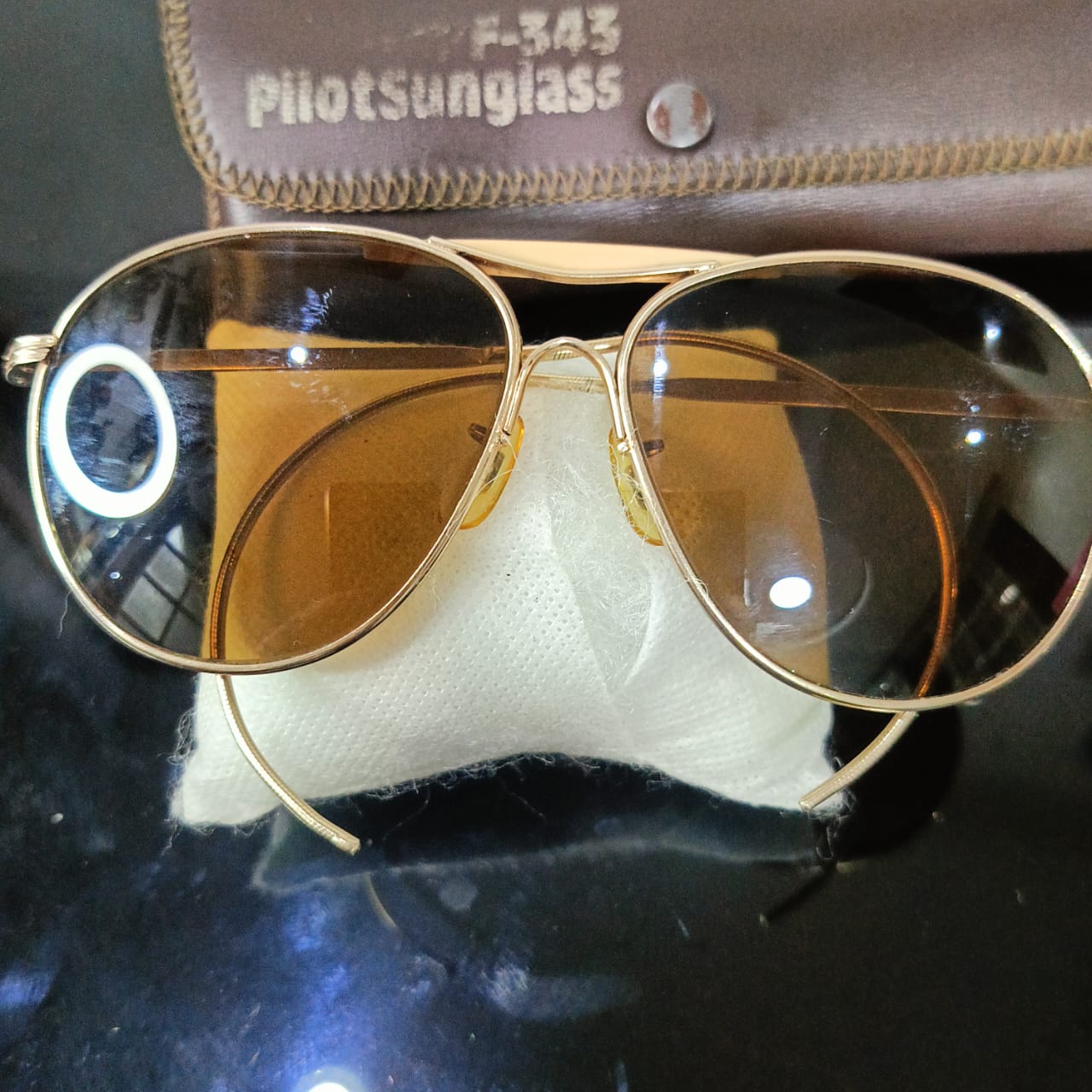 Lunette pilotsunglass américain en plaqué or vintage original