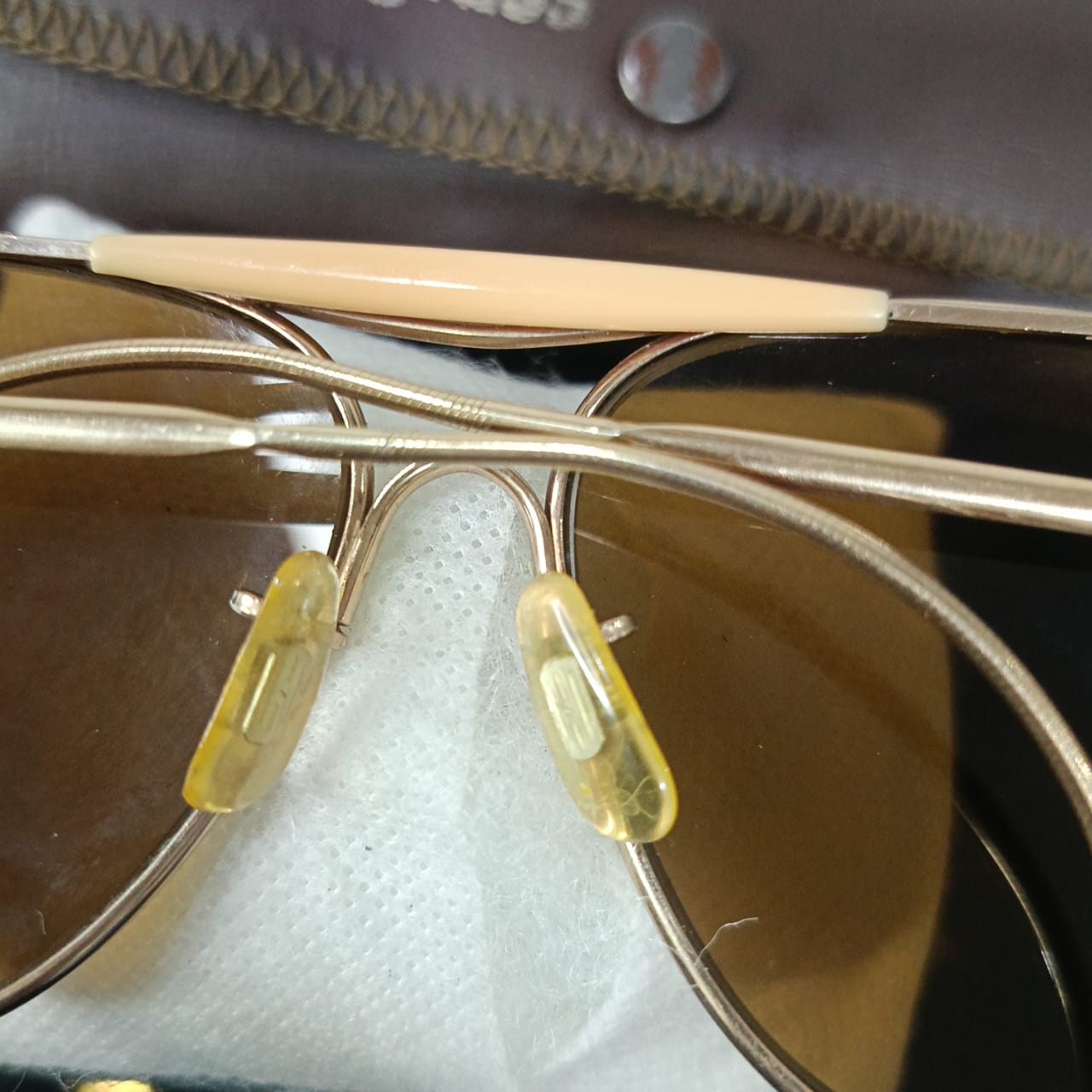 Lunette pilotsunglass américain en plaqué or vintage original