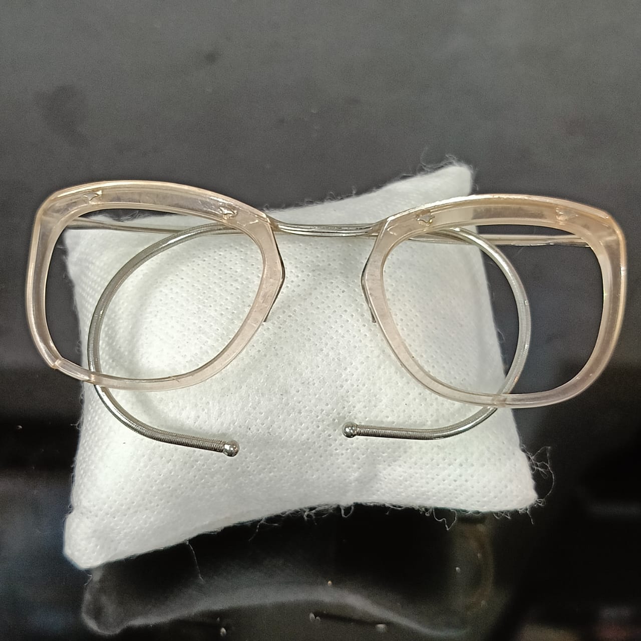 Cadre du lunette vintage original