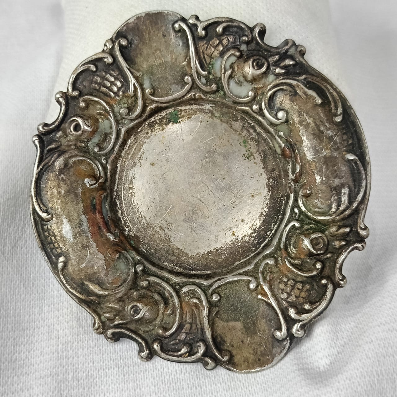 Ancien cendrier agenté