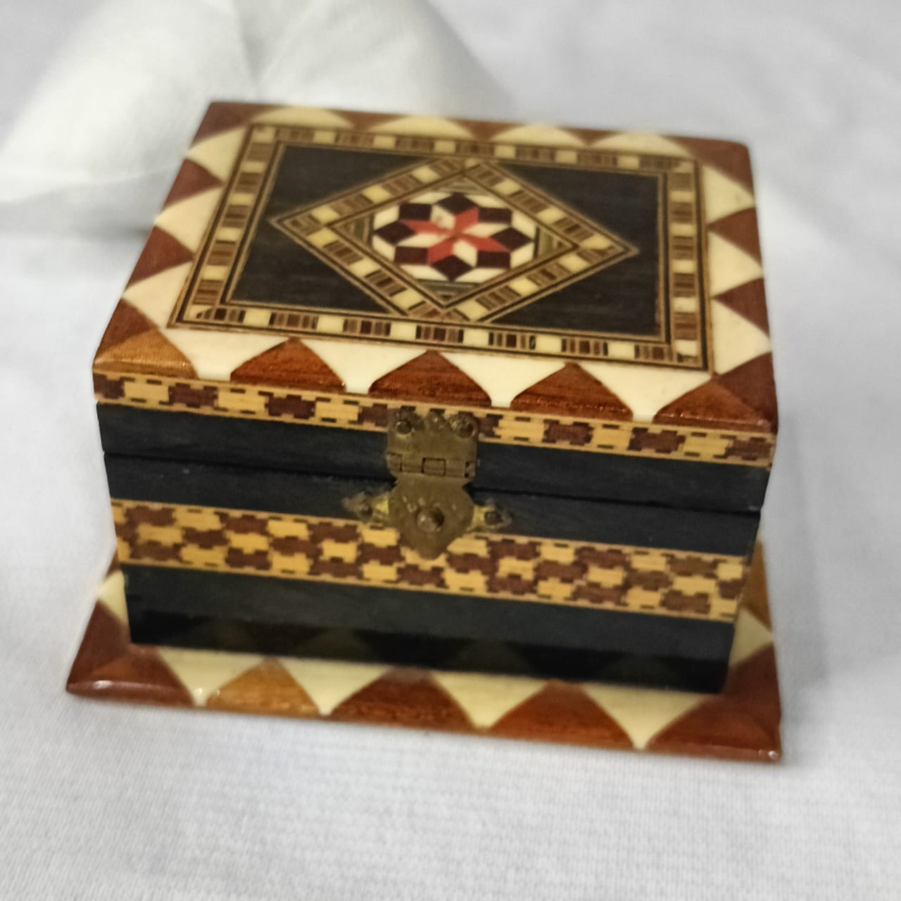 صندوق مجوهرات عااج