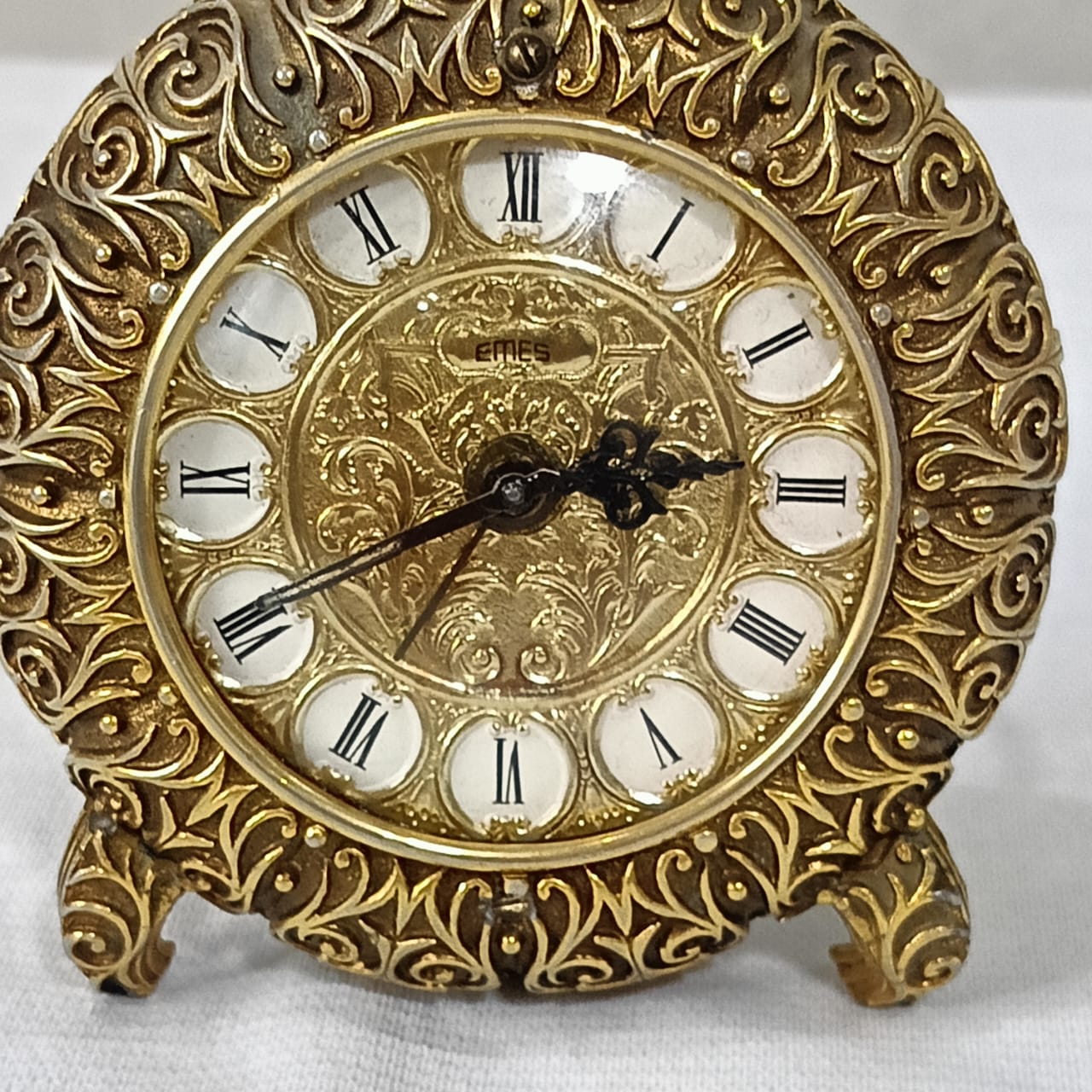 Ancienne pendule en bronze doré mécanique vintage