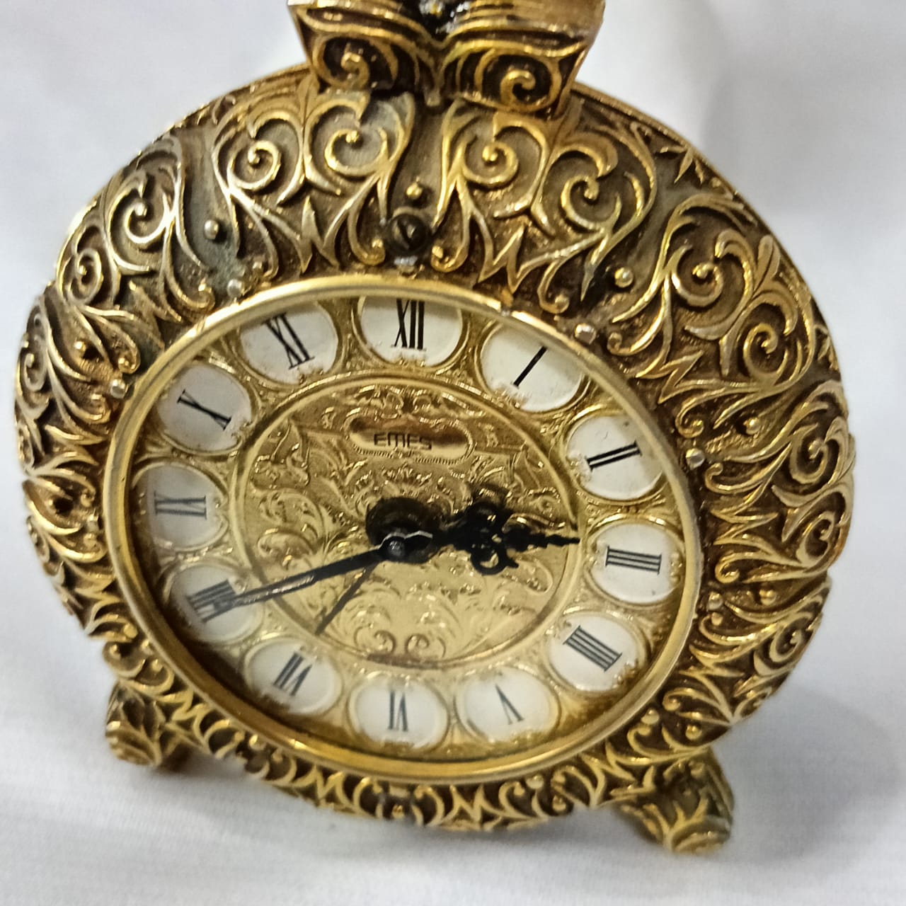 Ancienne pendule en bronze doré mécanique vintage