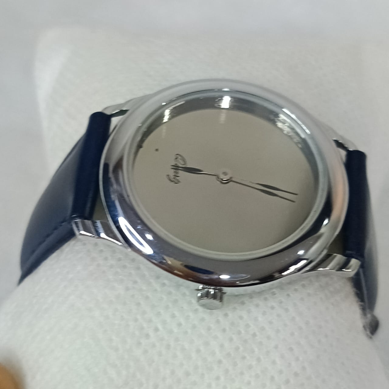 Montre Darty miroir Quartz original
