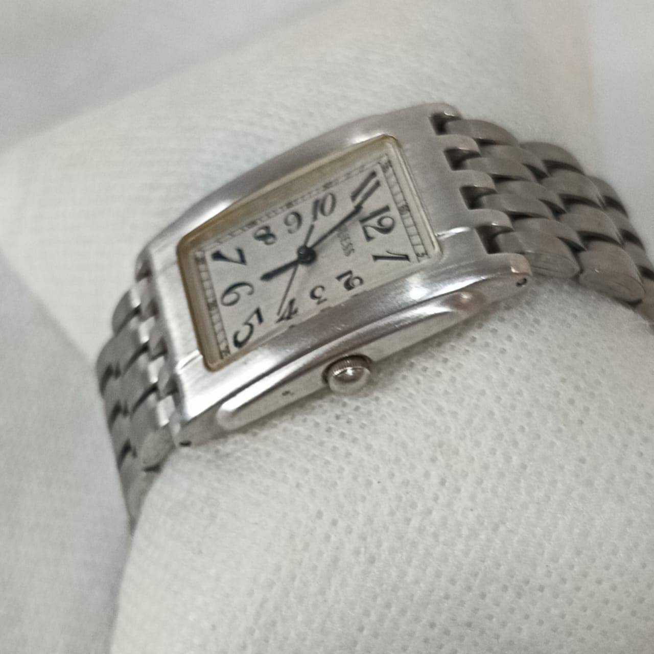 Montre Guess titanium femme original Quartz