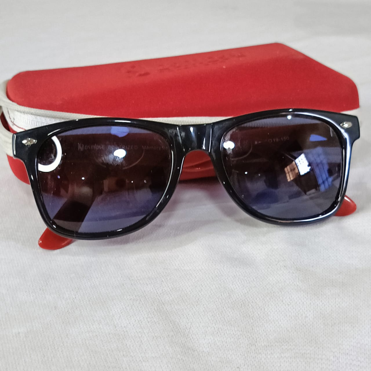 Cadre du lunette original