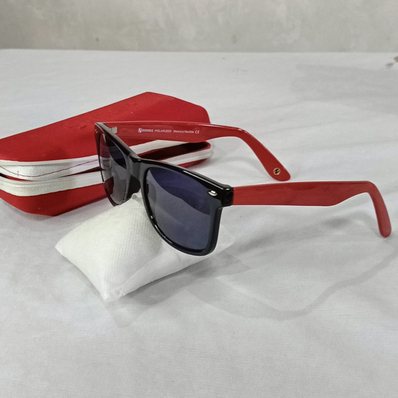 Cadre du lunette original