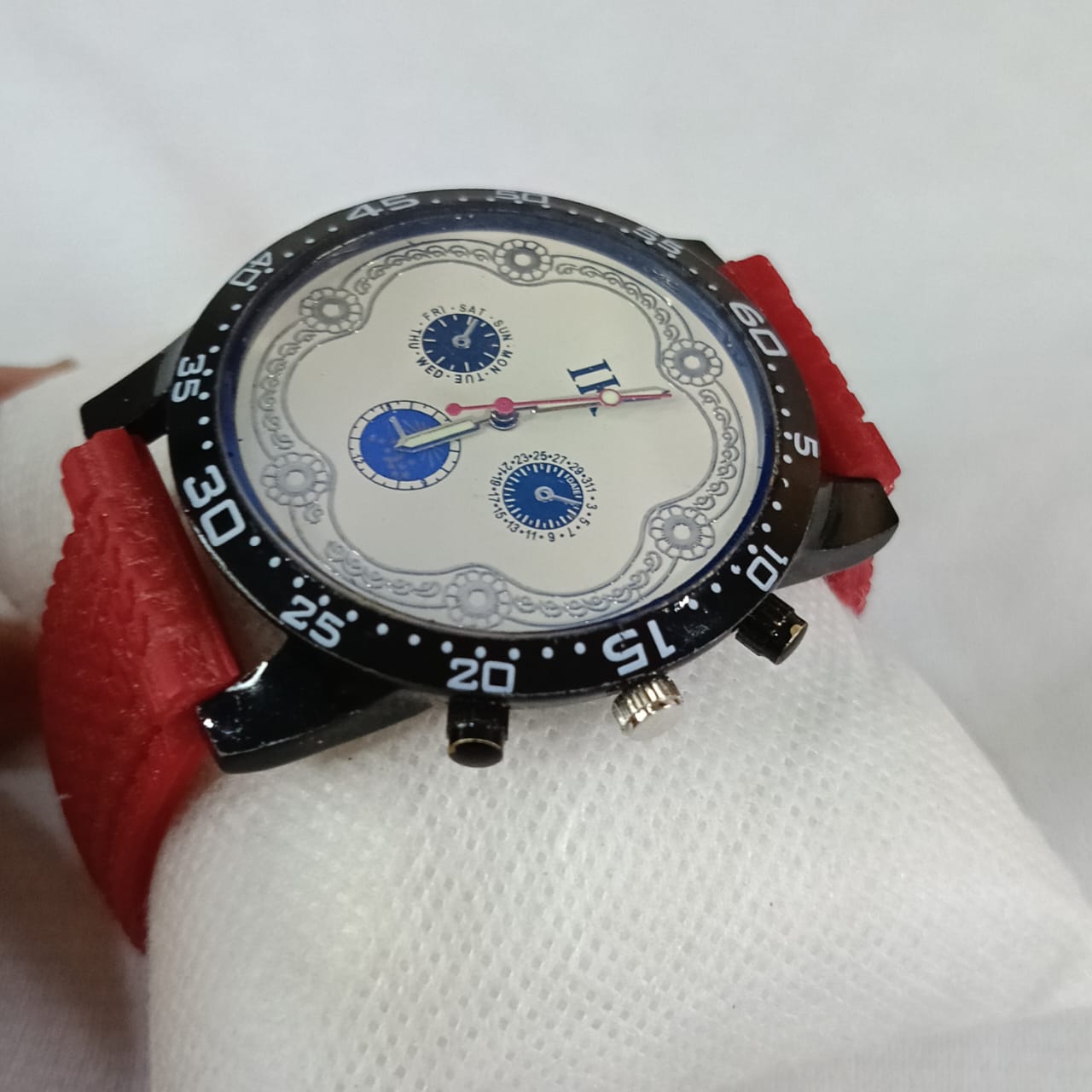 Montre IK femme original Quartz