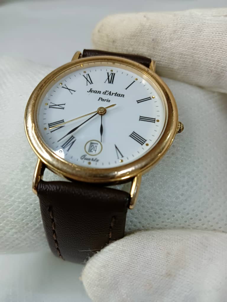 Montre Jean d'artan paris extra plat Quartz original  38mm Prix 11000da