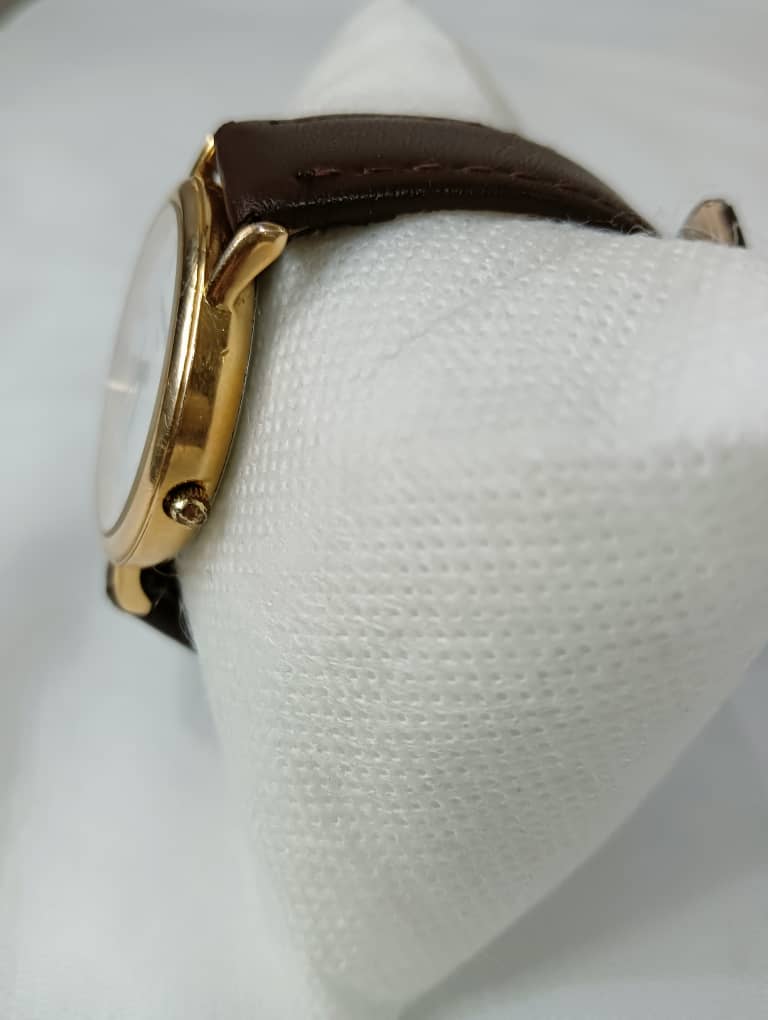 Montre Jean d'artan paris extra plat Quartz original  38mm Prix 11000da