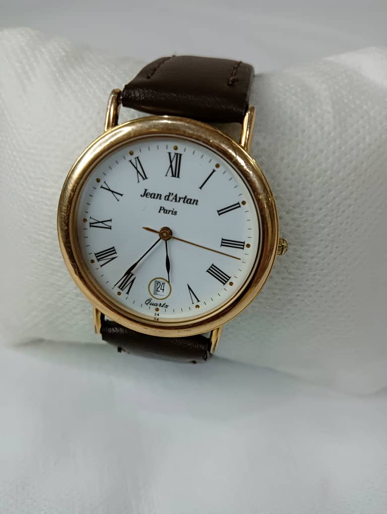 Montre Jean d'artan paris extra plat Quartz original  38mm Prix 11000da