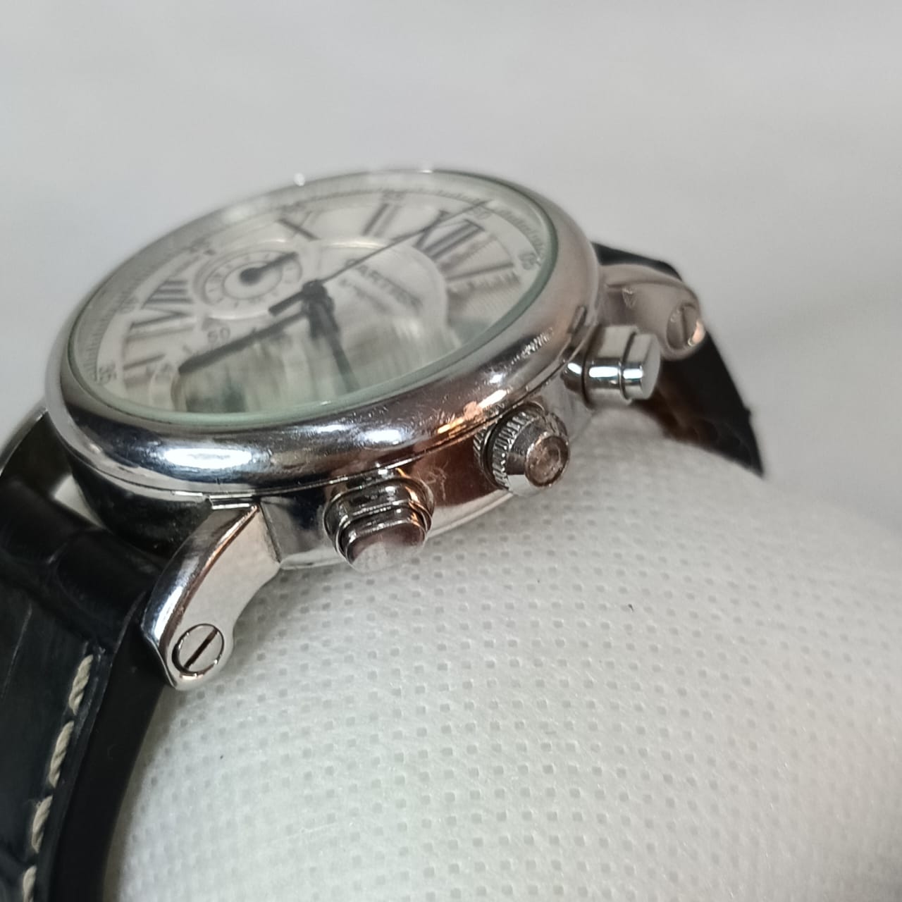 Montre Cartier cronographe Quartz  40mm Prix 25000