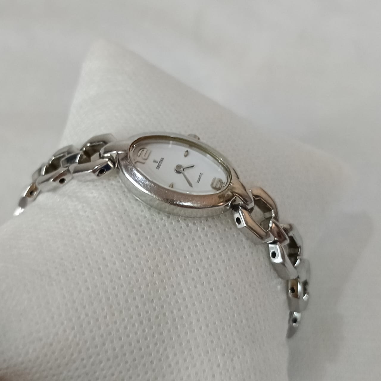 Montre Festina femme original Quartz acier inoxydable