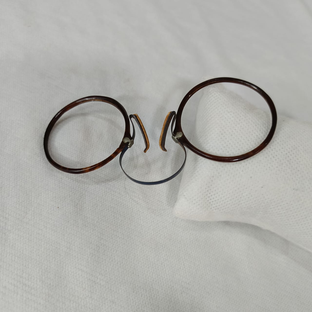 Cadre du lunette ancien vintage