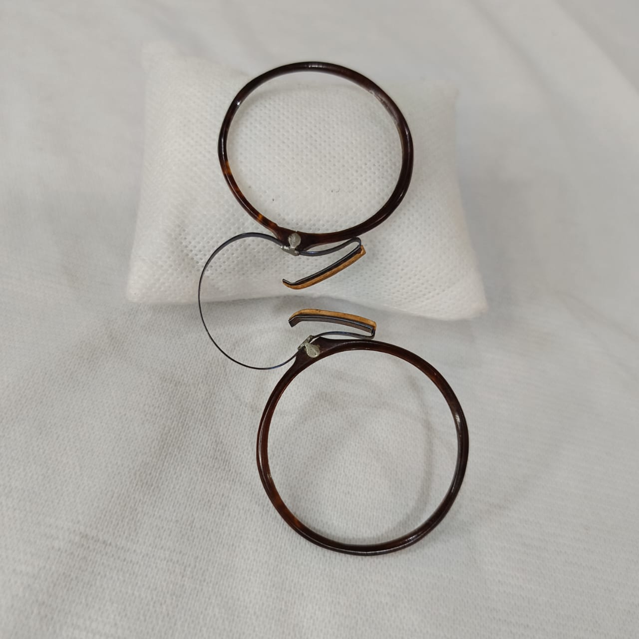 Cadre du lunette ancien vintage