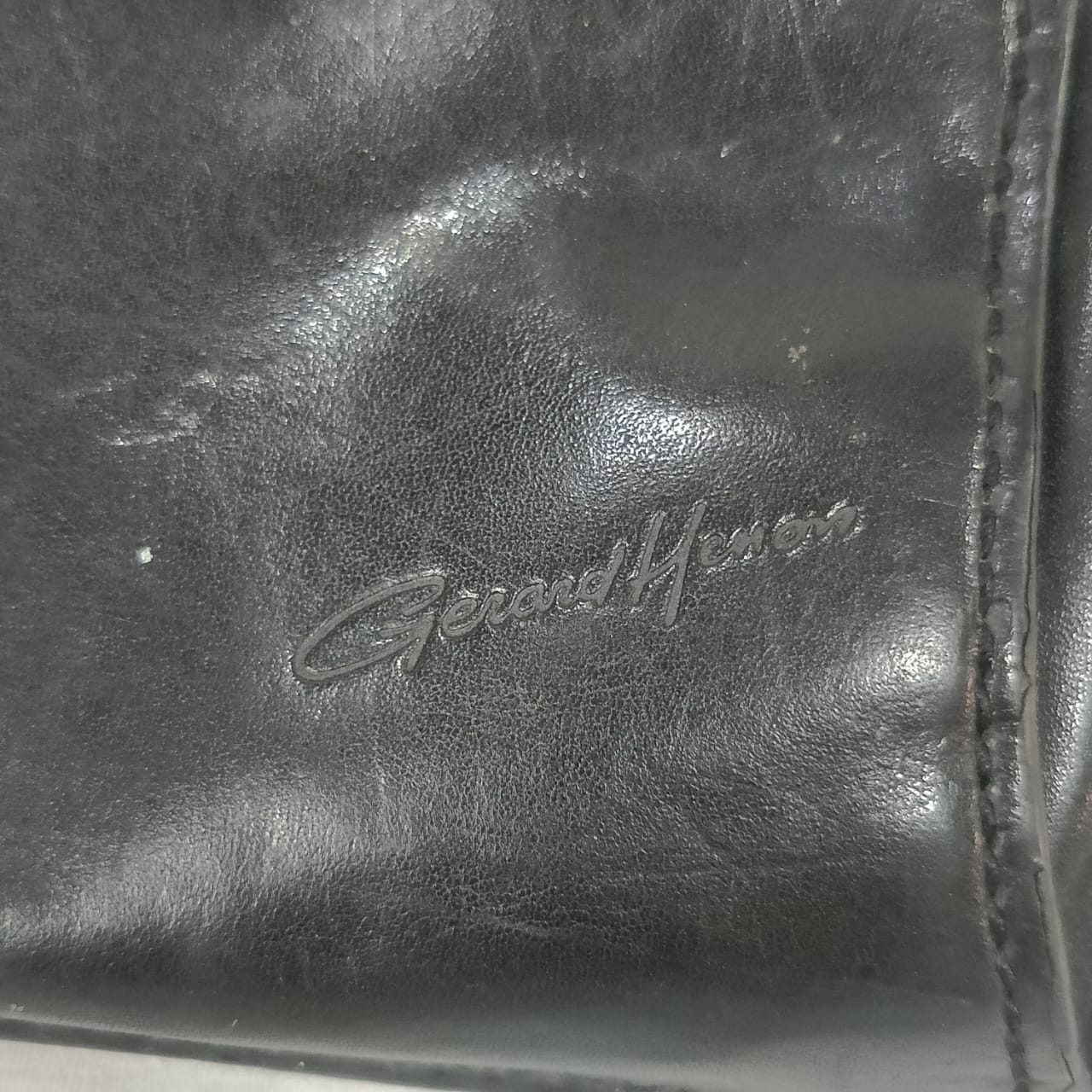 Mini cartable Gérard Menon en cuir vintage original
