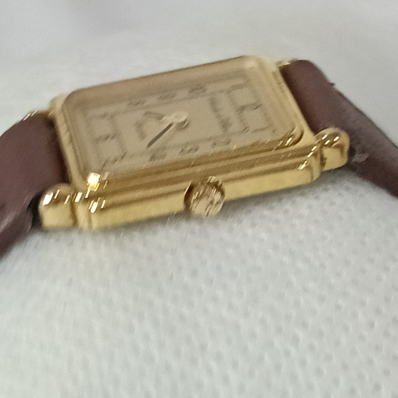Montre Charles de Villiers femme en plaqué or vintage