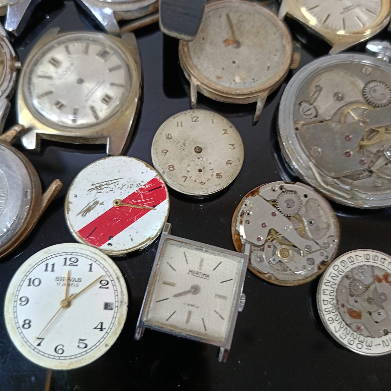 Lot casse montres mécaniques vintage