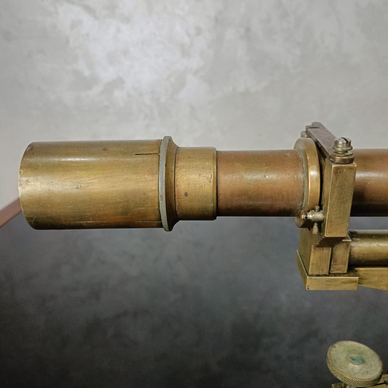 Ancien niveau en bronze doré France original
