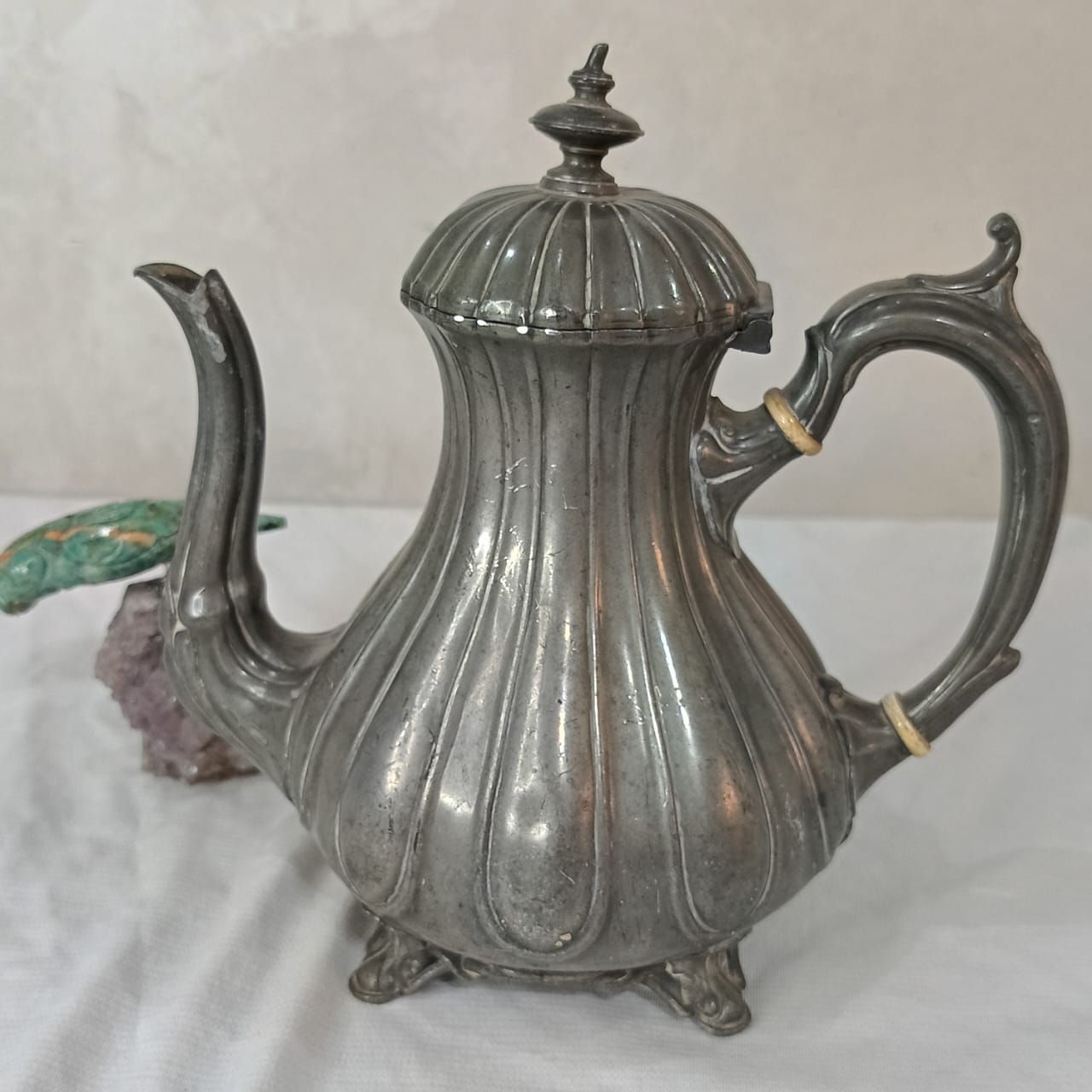 إبريق عتيق تحفة قديمة - 20cm×20cm