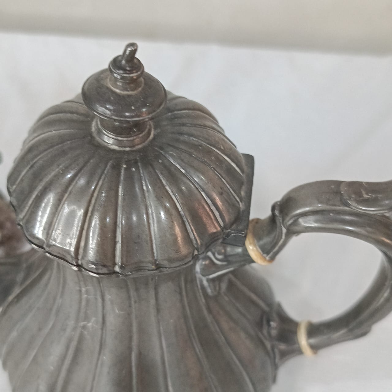 إبريق عتيق تحفة قديمة - 20cm×20cm