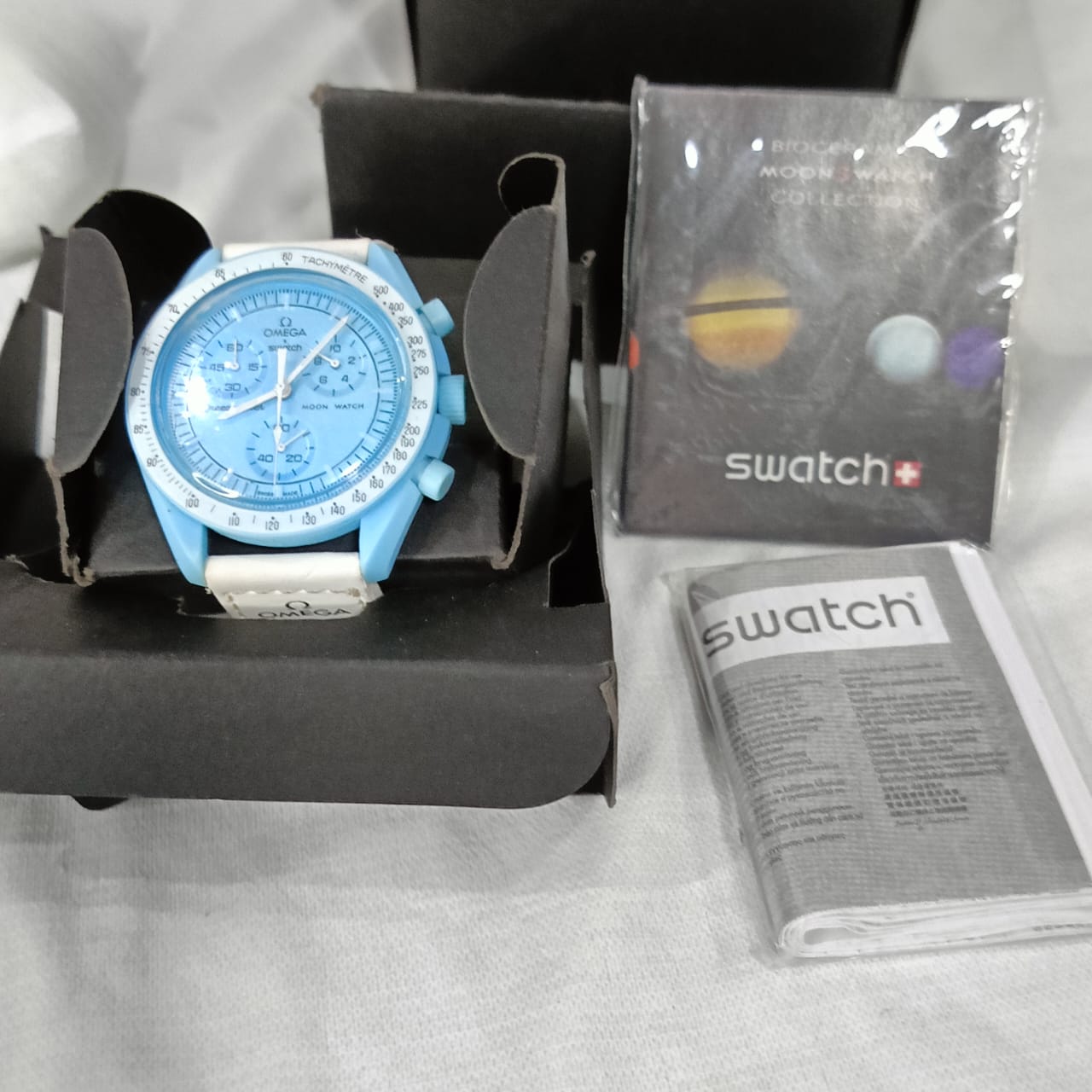 Montre Omega/ switch chronographe original Quartz  40mm Prix 17500