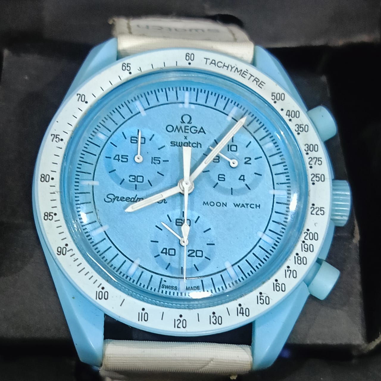 Montre Omega/ switch chronographe original Quartz  40mm Prix 17500