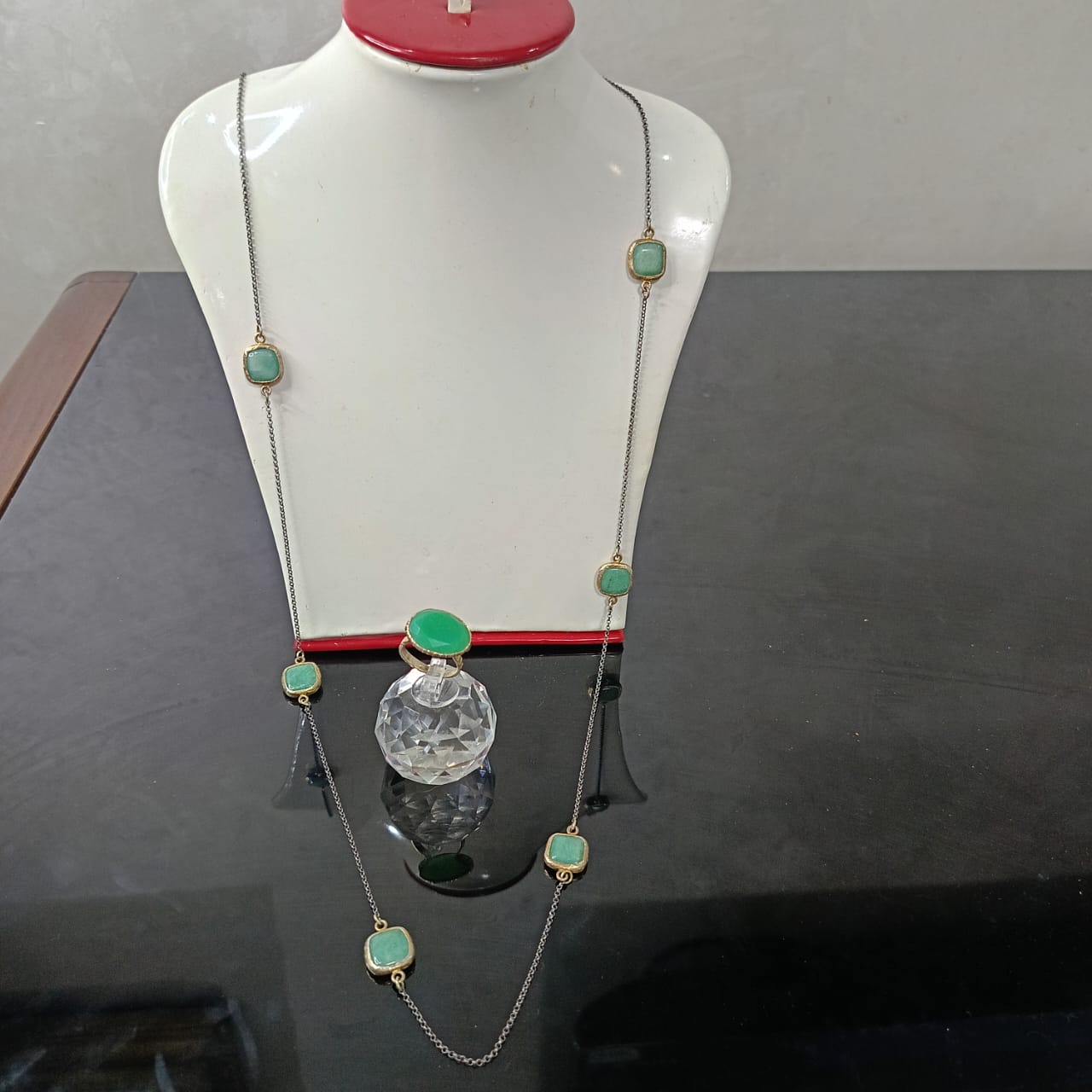 طقم فضة بحجر زمرد سلسلة وخاتم