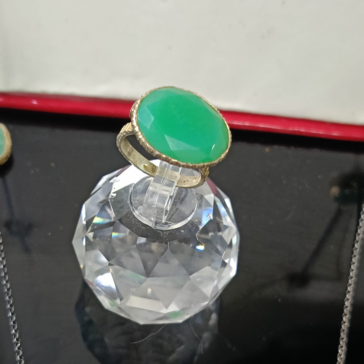 طقم فضة بحجر زمرد سلسلة وخاتم