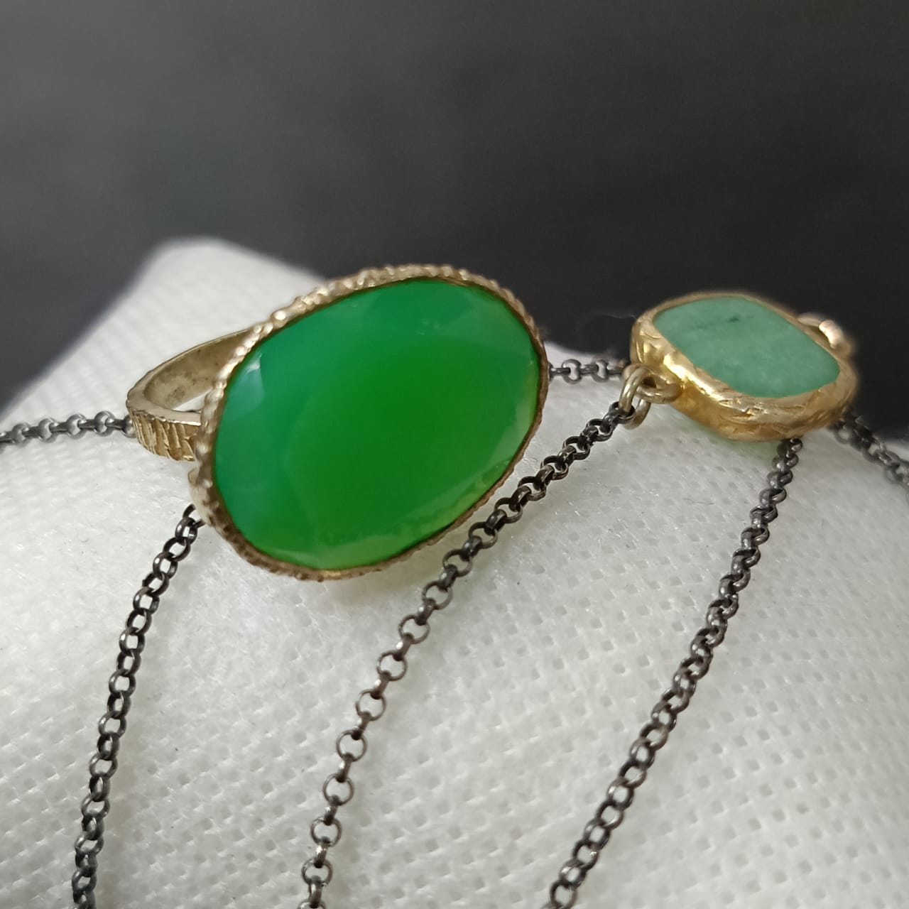 طقم فضة بحجر زمرد سلسلة وخاتم