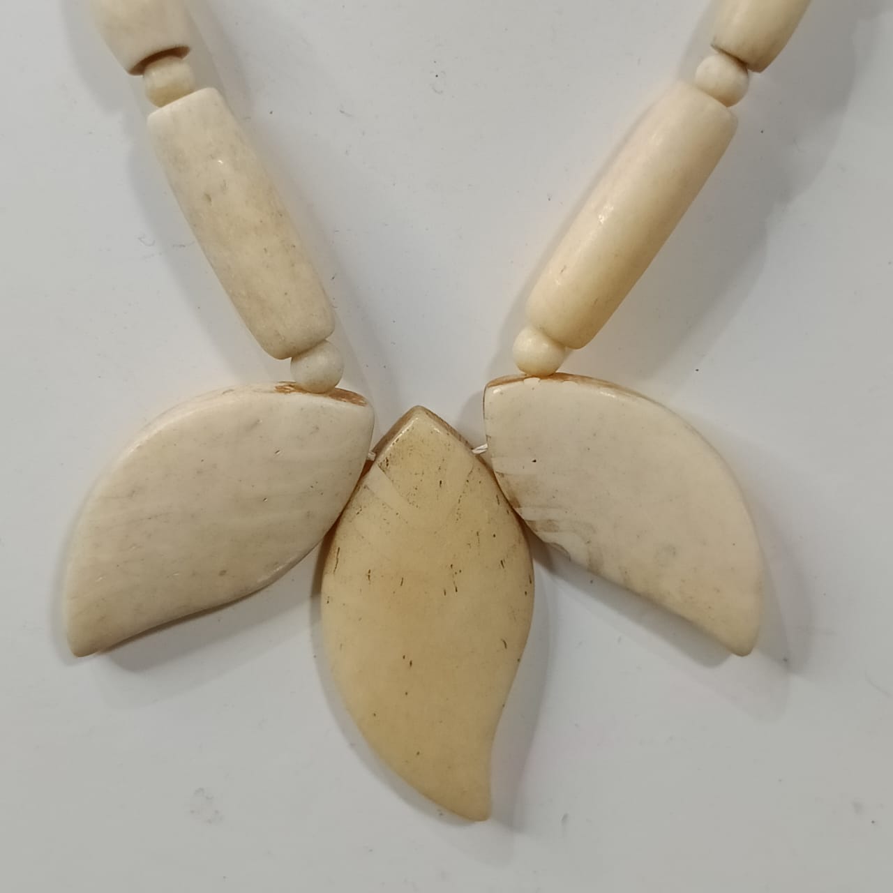 عقظ مميز بالعاج