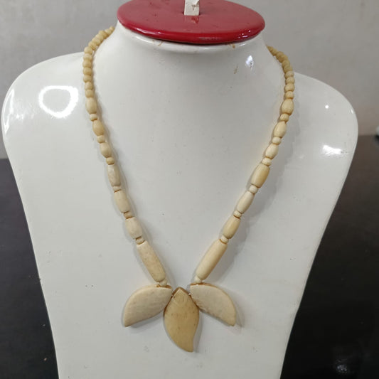 عقظ مميز بالعاج