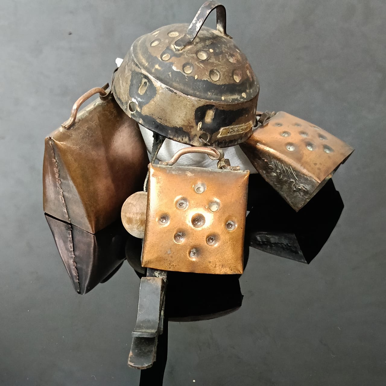 جرس نحاس أنتيك